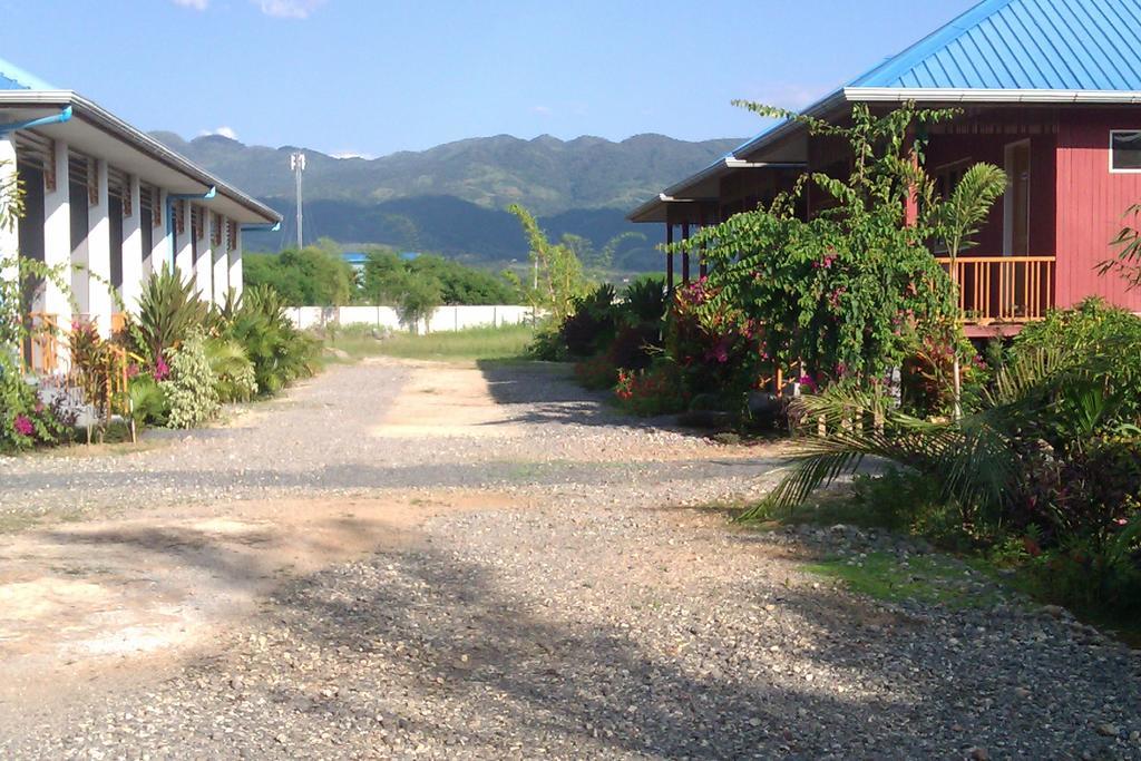 Motel Album Nyaung Shwe Εξωτερικό φωτογραφία