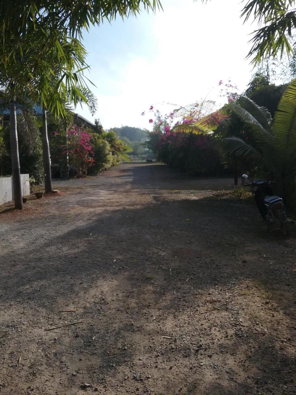 Motel Album Nyaung Shwe Εξωτερικό φωτογραφία
